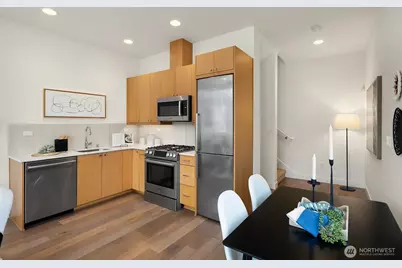 119 A 18th Avenue E, Seattle, WA 98122 - Photo 15