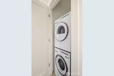 119 A 18th Avenue E, Seattle, WA 98122 - Photo 23