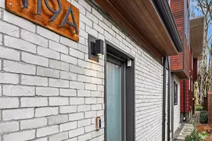 119 A 18th Ave E, Seattle, WA 98122 - Photo 3