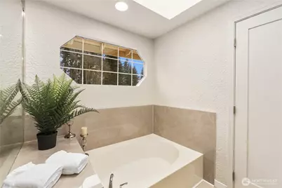 13316 NE 89th Street, Redmond, WA 98052 - Photo 17