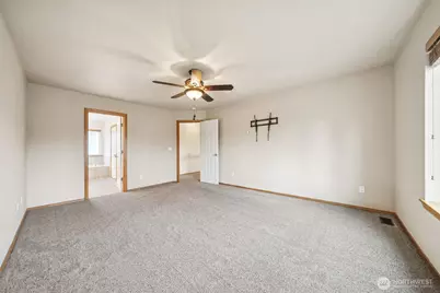 2951 Campus Prairie Loop NE, Lacey, WA 98516 - Photo 25