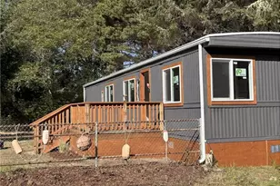 206 E Rain St NE, Ocean Shores, WA 98569 - Photo 5