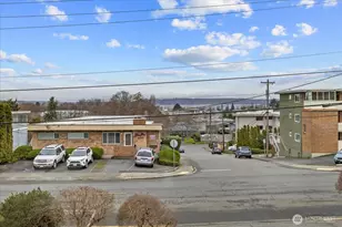 233 3rd Ave S, Edmonds, WA 98020 - Photo 3