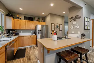 10025 2nd Pl SE, Lake Stevens, WA 98258 - Photo 5