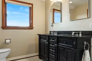 2301 Rosemont Pl W, Seattle, WA 98199 - Photo 23