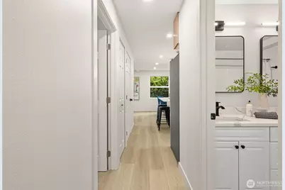 7605 NE Hidden Cove Rd, Bainbridge Island, WA 98110 - Photo 15