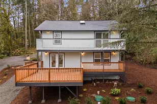 7605 NE Hidden Cove Rd, Bainbridge Island, WA 98110 - Photo 1