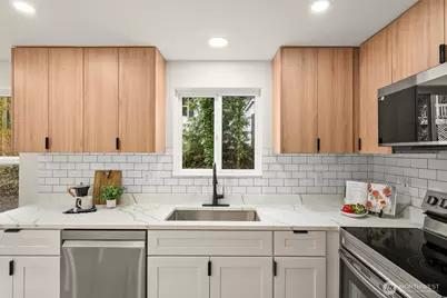 7605 NE Hidden Cove Rd, Bainbridge Island, WA 98110 - Photo 11