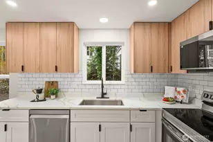 7605 NE Hidden Cove Rd, Bainbridge Island, WA 98110 - Photo 11