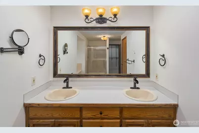 8515 192nd Street SW, Edmonds, WA 98026 - Photo 25