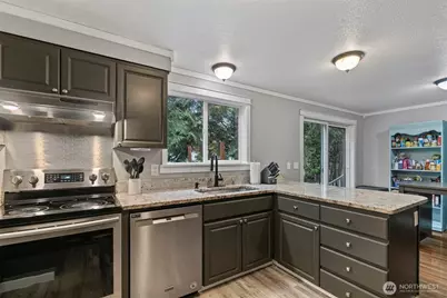 266 Bear View Drive, Chehalis, WA 98532 - Photo 9