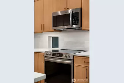 10602 NE 137th Place, Kirkland, WA 98034 - Photo 11