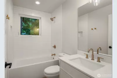 10602 NE 137th Place, Kirkland, WA 98034 - Photo 15