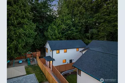 10602 NE 137th Place, Kirkland, WA 98034 - Photo 23