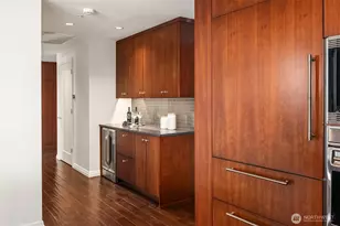 500 106th Ave NE, Bellevue, WA 98004 - Photo 11