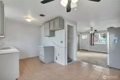 1113 E 61st Street, Tacoma, WA 98404 - Photo 9