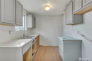 1113 E 61st St, Tacoma, WA 98404 - Photo 11