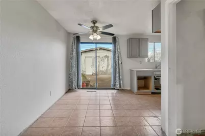 1113 E 61st Street, Tacoma, WA 98404 - Photo 7