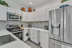 929 Discovery Ave SE, Ocean Shores, WA 98569 - Photo 7