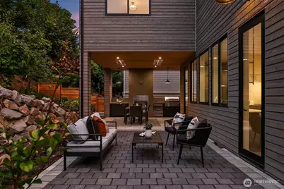 1027 McGilvra Boulevard E, Seattle, WA 98112 - Photo 29