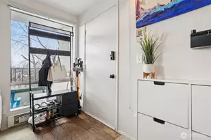 629 Cedar Ave S, Renton, WA 98057 - Photo 3