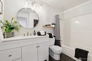 629 Cedar Ave S, Renton, WA 98057 - Photo 15