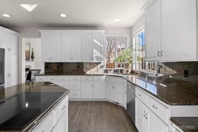 2021 Broadhurst Place, Wenatchee, WA 98801 - Photo 13