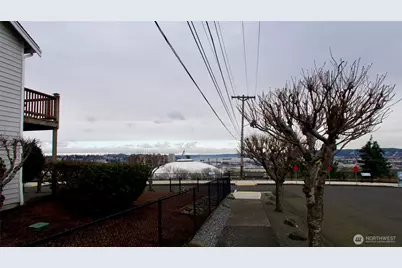 522 E 32nd Street, Tacoma, WA 98404 - Photo 3