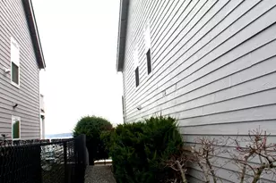 522 E 32nd St, Tacoma, WA 98404 - Photo 9