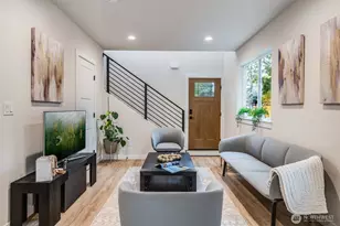 12531 25th Ave NE, Seattle, WA 98125 - Photo 9