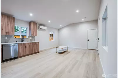 12531 25th Avenue NE #Unit A, Seattle, WA 98125 - Photo 7