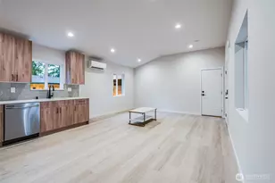 12531 25th Ave NE, Seattle, WA 98125 - Photo 7