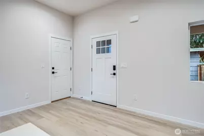 12531 25th Avenue NE #Unit A, Seattle, WA 98125 - Photo 5