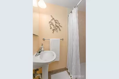 3036 12th Avenue W, Seattle, WA 98119 - Photo 17