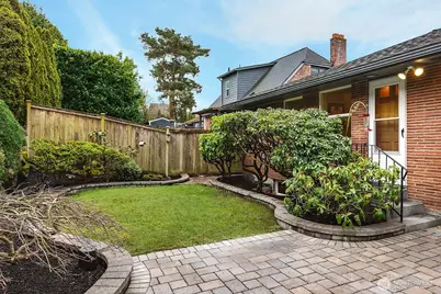 3036 12th Avenue W, Seattle, WA 98119 - Photo 23
