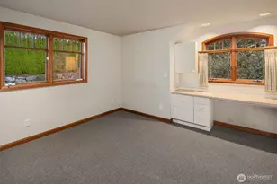 8901 NE 36th St, Yarrow Point, WA 98004 - Photo 35