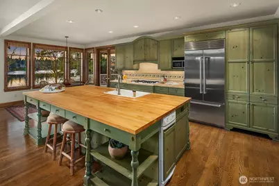 8901 NE 36th Street, Yarrow Point, WA 98004 - Photo 11