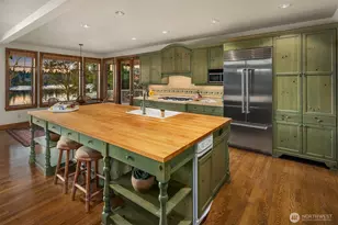 8901 NE 36th St, Yarrow Point, WA 98004 - Photo 11