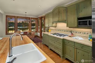 8901 NE 36th St, Yarrow Point, WA 98004 - Photo 13