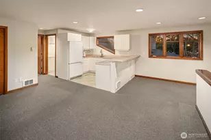 8901 NE 36th St, Yarrow Point, WA 98004 - Photo 33