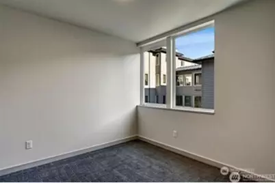 3932 1st Avenue NE, Seattle, WA 98105 - Photo 15