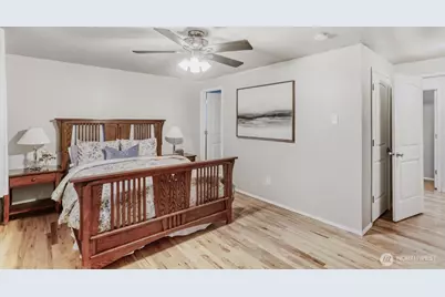 8106 55th Avenue NE, Marysville, WA 98270 - Photo 17