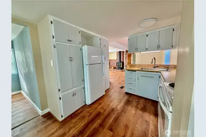 18501 52nd Avenue #6, Lynnwood, WA 98037 - Photo 7