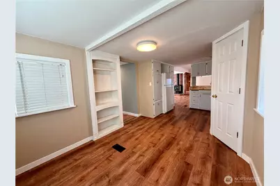 18501 52nd Avenue #6, Lynnwood, WA 98037 - Photo 5