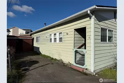 18501 52nd Avenue #6, Lynnwood, WA 98037 - Photo 1