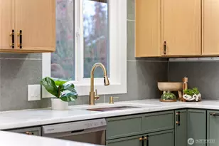 20733 Elberta Rd, Lynnwood, WA 98036 - Photo 11