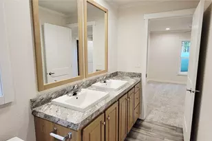 621 E Hyland Dr, Union, WA 98592 - Photo 19