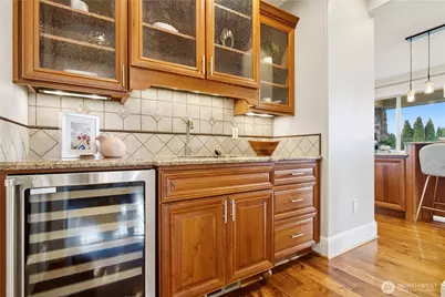 217 7th Avenue W, Kirkland, WA 98033 - Photo 9