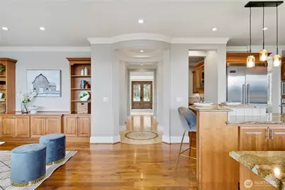 217 7th Avenue W, Kirkland, WA 98033 - Photo 3