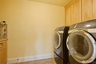 217 7th Ave W, Kirkland, WA 98033 - Photo 37